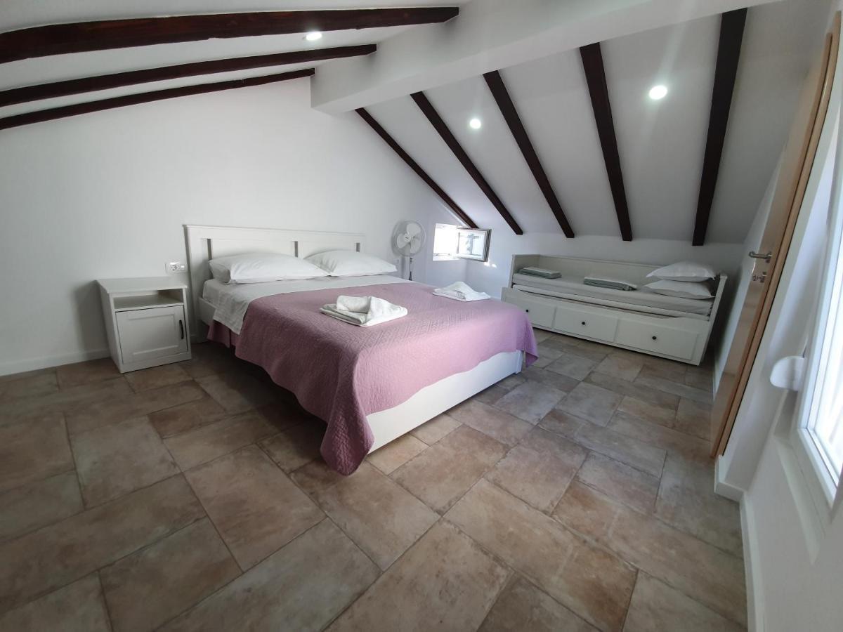 Rustic House Diklo 20M From The Sea Apartment Zadar Exterior foto